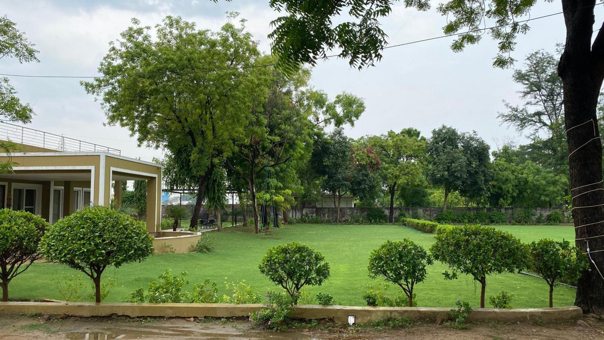 Raas Vilas - Boutique Farm House With Pool Tāoru Dış mekan fotoğraf